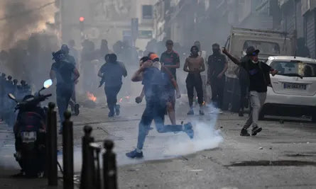 Parents of protesters may face prison, fines: French justice minister